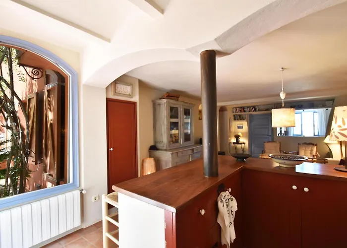 Cardina Apartment *