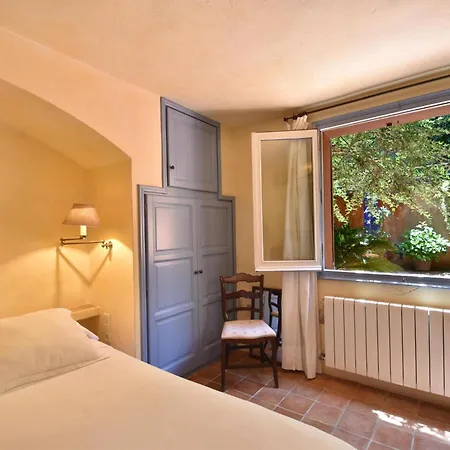 Apartment Cardina *